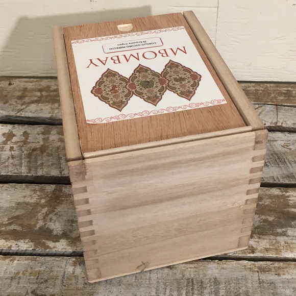 🧳3/$20🧳 MBOMBAY WOOD CIGAR BOX - Picture 5 of 6